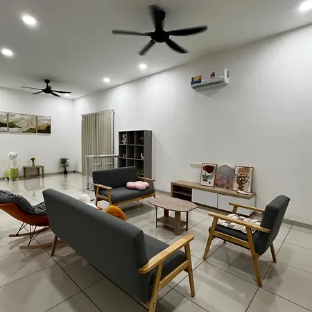 Heyfam Homestay Sekinchan Exterior photo