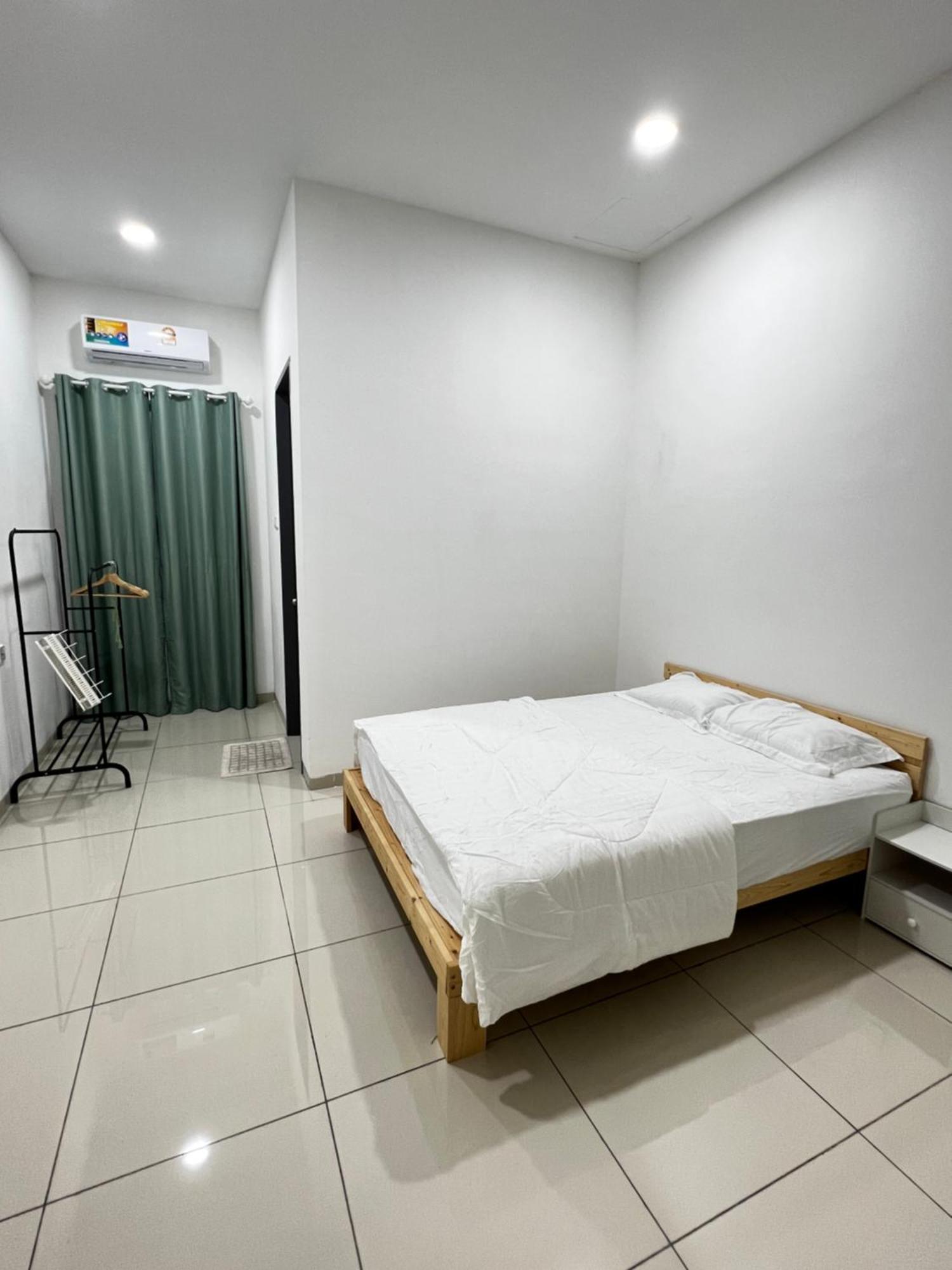 Holiday home Heyfam Sekinchan