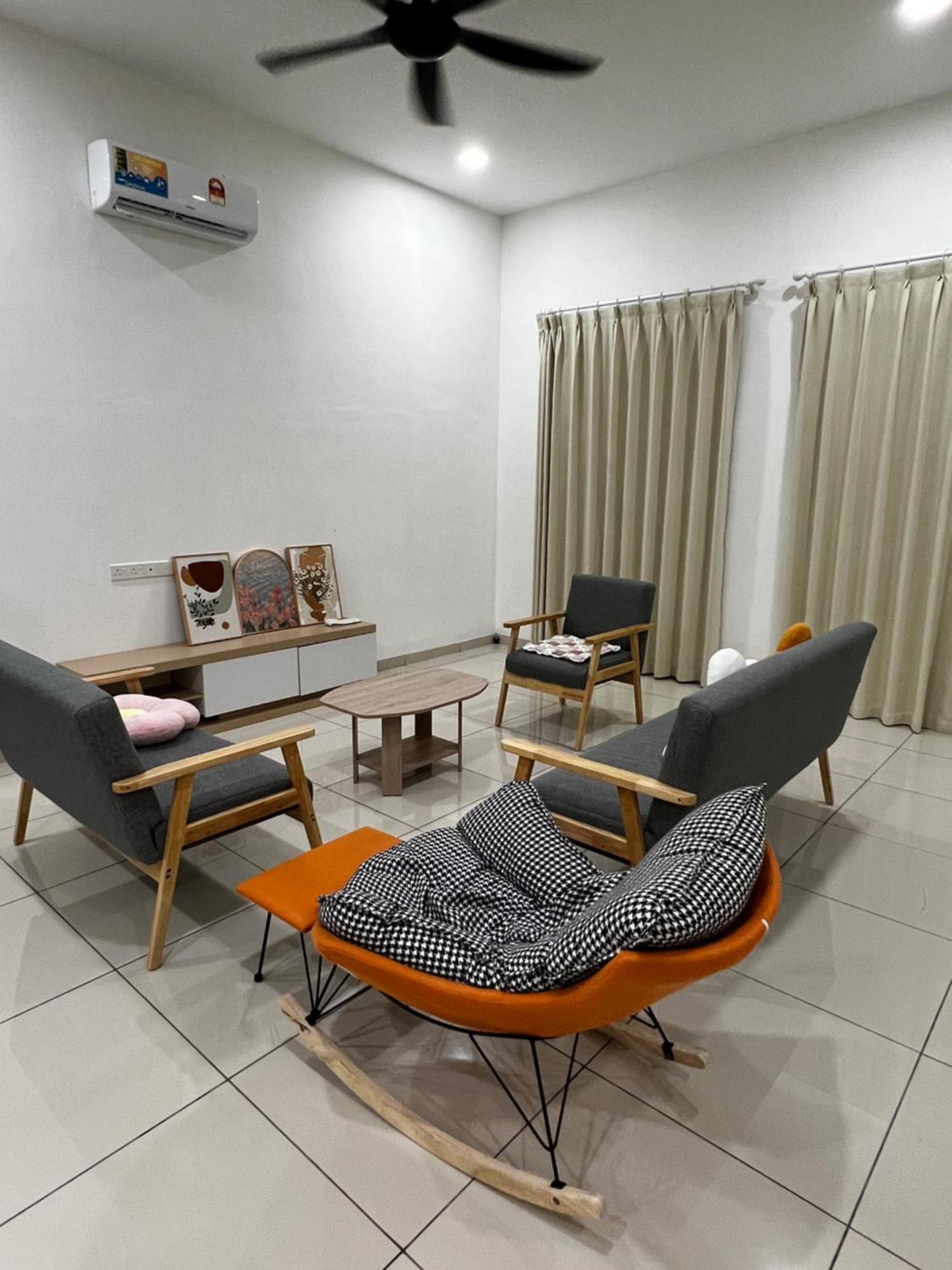 Holiday home Heyfam *